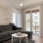 Apartament H204 z widokiem na basen